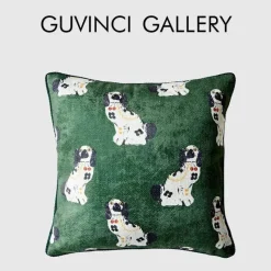Guvinci Gallery Bettzeug-Luxuriöse Staffordshire-Hundekissenbezüge – Mystisches Tierdruck-Dekor