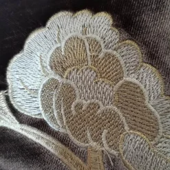 Medicci Home Bettzeug-Luxuriöser Kissenbezug aus Samt mit Petunienmotiv – elegantes Sofadekor