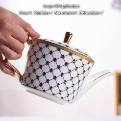 The Cozy Mug Küche & Esszimmer-Luxuriöses Tee- und Kaffeeset aus Bone China – Elegante Kanne und Tassen aus goldfarbenem Porzellan