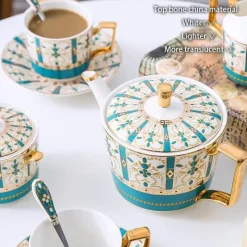 The Cozy Mug Küche & Esszimmer-Luxuriöses Tee- und Kaffeeset aus goldenem Bone China – nordisches Porzellan, Teekanne, Tassen, Zuckerdose, Milchkännchen