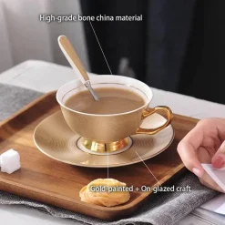 Feast u0026 Flair Küche & Esszimmer-Luxuriöses Teeservice aus Knochenporzellan mit Goldbesatz, Teekanne, Kaffeetassen und Milchkännchen