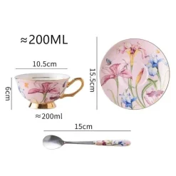 Plates u0026 More Küche & Esszimmer-Luxuriöses Teeservice aus Porzellan mit Löffel „Lily“ – elegante Tasse und Untertasse