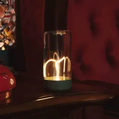 Illuminate Home Beleuchtung-Magnetic Line Tischlampe - Modernes minimalistisches LED-Schreibtischlicht