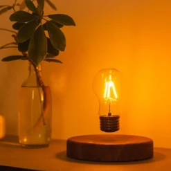 Comfort u0026 Style Beleuchtung-Magnetschwebe-LED-Glühbirne - Schwebende Lichtlampe