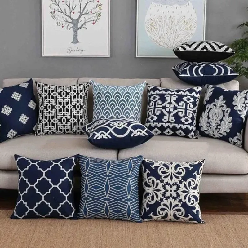 Pillow Haven Bettzeug-Marineblauer weißer Vierpass-Kissenbezug – 45 x 45 cm, bestickter Kissenbezug