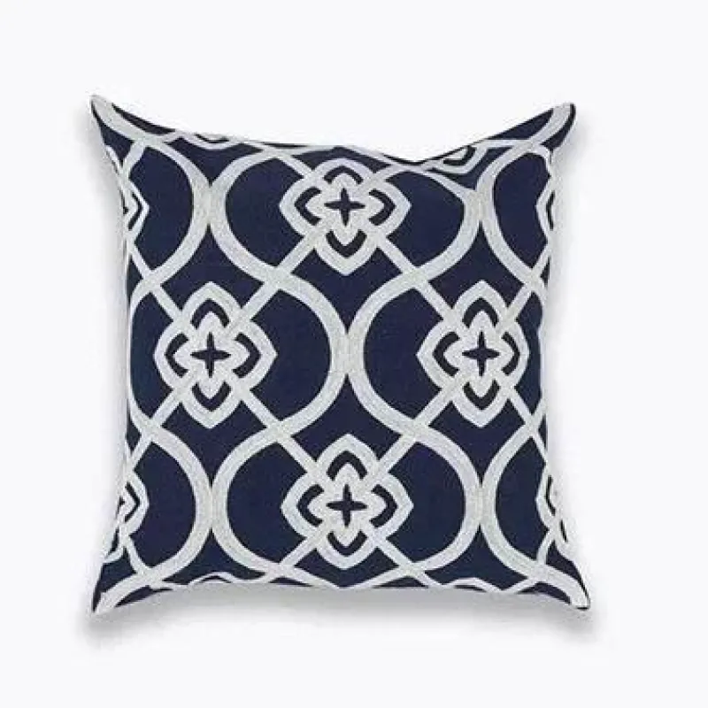 Pillow Haven Bettzeug-Marineblauer weißer Vierpass-Kissenbezug – 45 x 45 cm, bestickter Kissenbezug