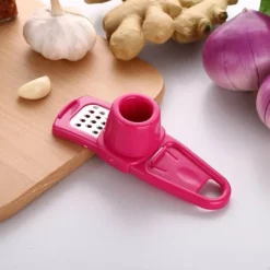 The Culinary Kit Küche & Esszimmer-Mini-Knoblauchpresse – Kompakte Reibe für frischen Knoblauch