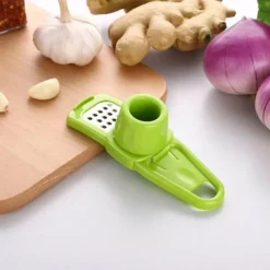 The Culinary Kit Küche & Esszimmer-Mini-Knoblauchpresse – Kompakte Reibe für frischen Knoblauch