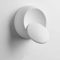 Timeless Touch Beleuchtung-Minimalistische Orb-Wandlampe – Moderne zeitgenössische Leuchte