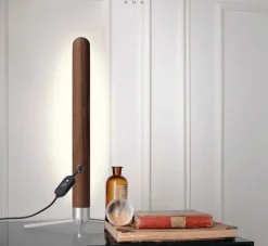 Willow u0026 Whim Beleuchtung-Minimalistische Schreibtischlampe aus Holz – Nordic Sky Design