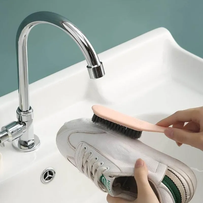 The Culinary Kit Küche & Esszimmer-Mini-Schuhbürste mit langem Griff – einfaches Reinigungswerkzeug