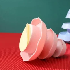 TailTrend Haustierspielzeug-Mini-Weihnachtsbaumschmuck – charmanter Weihnachtsakzent für festliche Feiern