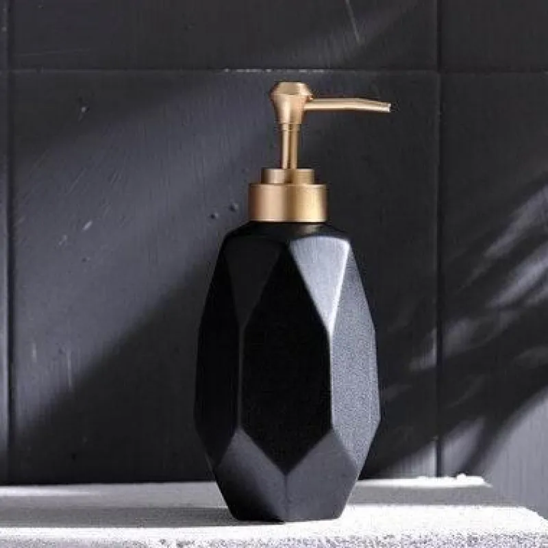 The Bath Nook Badezimmer-Modern Bath Accessory Set - Menella Collection