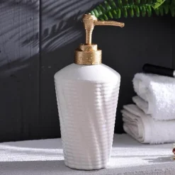 The Bath Nook Badezimmer-Modern Bath Accessory Set - Menella Collection