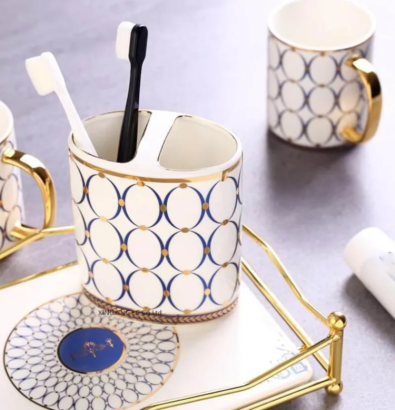 The Bath Nook Badezimmer-Modern Bathroom Accessory Set - Elegant Pasini Essentials