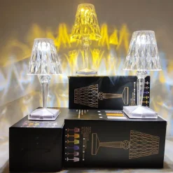 The Gilded Nest Beleuchtung-Modern Desk Lamp - Stylish Diamond Acrylic Light