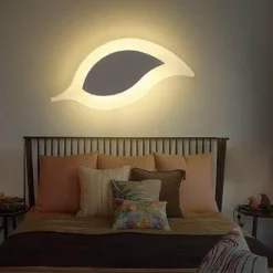 Comfort u0026 Style Beleuchtung-Modern Leaf Wall Lamp - Chic Home Lighting Decor