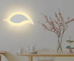 Comfort u0026 Style Beleuchtung-Modern Leaf Wall Lamp - Chic Home Lighting Decor