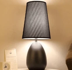 Glow u0026 Shade Beleuchtung-Modern Monochrome Table Lamp - Black and White Lighting