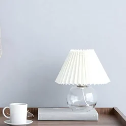 Bright Accents Beleuchtung-Moderne Glas-Tischlampe – Stilvolle Plissee-Beleuchtung für Zuhause