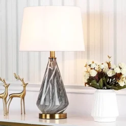 Bright Accents Beleuchtung-Moderne Tischlampe – Elegante Lichtlösung