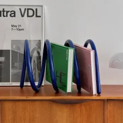 The Lounge Loft Wohndeko-Moderner Beistelltisch aus Holz – Stilvolle Akzentmöbel