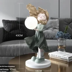 The Light Loft Beleuchtung-Mondmädchen Wandkunst - Lunar Home Decor