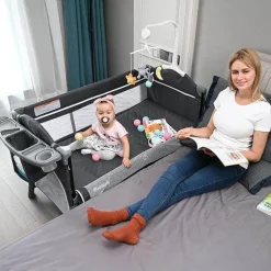 Kinder Little Nest Kinderzimmermöbel-Multifunktionales faltbares Babybett mit abnehmbarer Seite