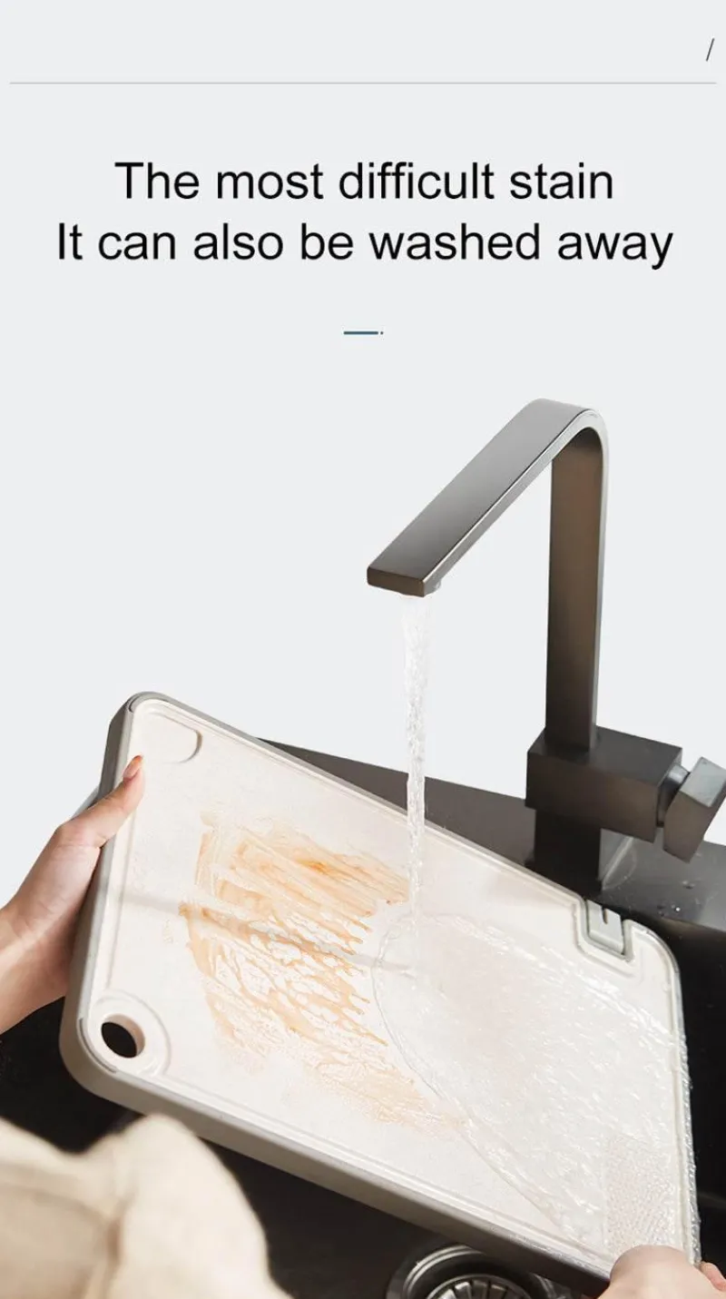 The Culinary Kit Küche & Esszimmer-Multifunktionales Schneidebrett mit Spitzer - Küchenwerkzeug