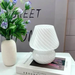 The Gilded Nest Beleuchtung-Mushroom Glass Table Lamp - Unique Home Decor Lighting