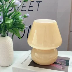The Gilded Nest Beleuchtung-Mushroom Glass Table Lamp - Unique Home Decor Lighting
