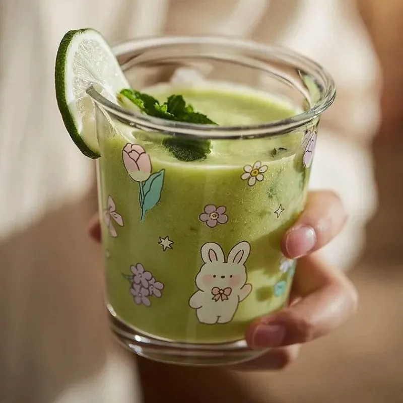 Plates u0026 More Küche & Esszimmer-Niedliche Glastasse mit Bär und Kaninchen – buntes Trinkgeschirr für Tee und Kaffee