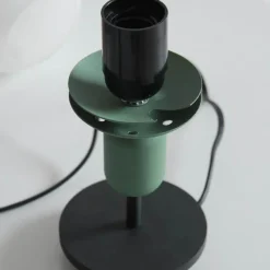 Comfort u0026 Style Beleuchtung-Nordic Table Lamp - Elegant Matte Finish Design