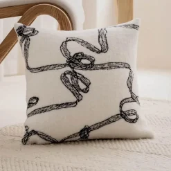 The Cushion Corner Bettzeug-Nordische bestickte Kissenbezüge - Luxuriöses modernes Dekor