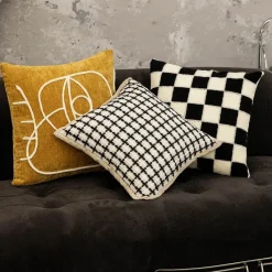 The Cushion Corner Bettzeug-Nordischer Schachbrett-Kissenbezug - Schwarz-Weiß-Plüsch-Kissenbezug