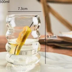 Plates u0026 More Küche & Esszimmer-Nordisches Cocktailbecher-Set aus rosa Glas – elegante Saft- und Wassergläser