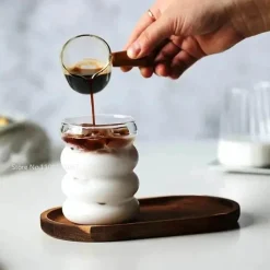 Plates u0026 More Küche & Esszimmer-Nordisches Cocktailbecher-Set aus rosa Glas – elegante Saft- und Wassergläser