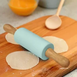 Tom Küche & Esszimmer-Nudelholz aus Silikon mit Holzgriff – Antihaft-Backwerkzeug