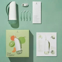 The Blissful Bath Badezimmer-Portable Water Flosser - Compact Travel Oral Care Device