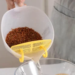 Tom Küche & Esszimmer-Präzisions-Messbecher mit Filter für präzises Backen und Kochen