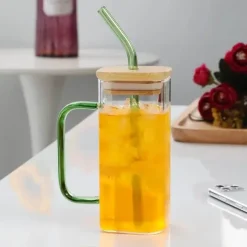 Plates u0026 More Küche & Esszimmer-Quadratischer Glasbecher – 400 ml, mikrowellengeeignet, Kaffee- und Bierbecher