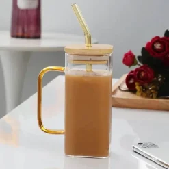 Plates u0026 More Küche & Esszimmer-Quadratischer Glasbecher – 400 ml, mikrowellengeeignet, Kaffee- und Bierbecher