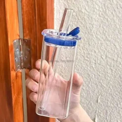 Plates u0026 More Küche & Esszimmer-Quadratisches Glasbecher-Set mit Strohhalm – Stilvolles, hitzebeständiges Trinkgeschirr für Milch und Kaffee