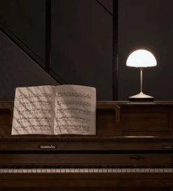 Glow u0026 Shade Beleuchtung-Quantum Beam Table Lamp - Modern LED Desk Light