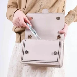 The Blissful Bath Badezimmer-Reise-Zahnpastaspender-Zahnbürstenset - All-in-One-Kit