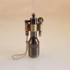 Cozy Living Camping-Werkzeuge|Camping Im Freien-Retro Schlüsselanhänger-Feuerzeug - Free Fire Game Torch Zubehör