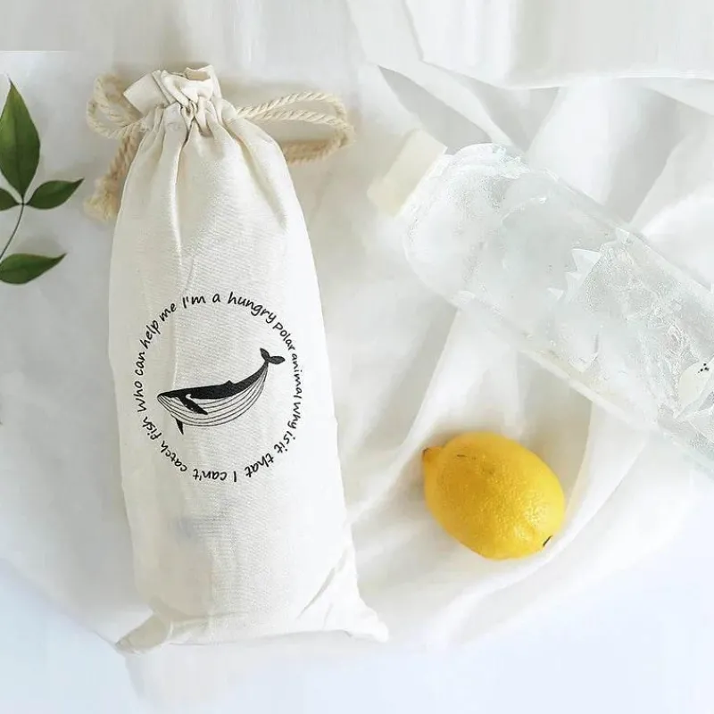 Feast u0026 Flair Küche & Esszimmer-Robbenwal-Wasserflasche mit Hülle – Kreatives Camping-Trinkgeschirr