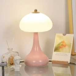 The Light Loft Beleuchtung-Romantische cremefarbene Tischlampe – elegantes Beleuchtungsdekor für Zuhause