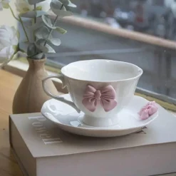 Plates u0026 More Küche & Esszimmer-Rosa Porzellan-Teeservice – Hochwertige Kaffeetassen und Untertassen aus Keramik