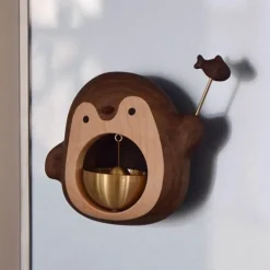 The Gilded Nest Wohndeko-Rustikale Türklingel aus Massivholz – süße Hängedekoration